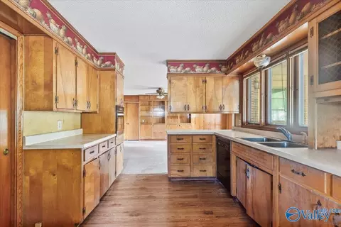 Kitchen - 709 4th St, Arab, AL 35016 photo 1 of 4