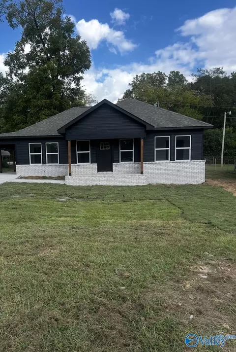 214 12th Ave, Decatur, AL 35601