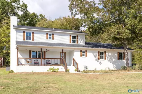 414 Hough Rd, Laceys Spring, AL 35754