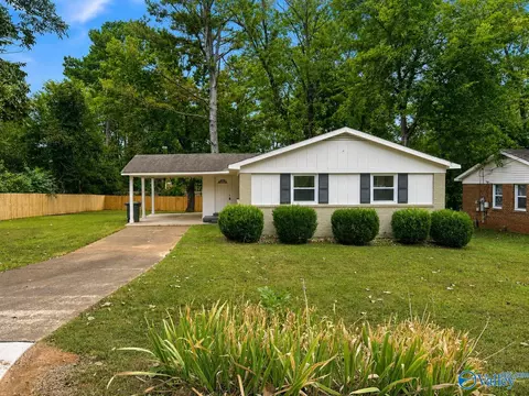 3130 NW Tucker Dr, Huntsville, AL 35810