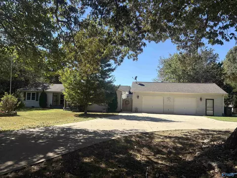 460 Brooks Church Rd, Hazel Green, AL 35750