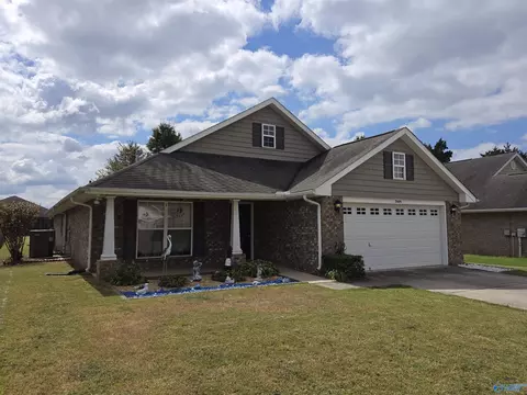 2609 Slate Dr, Huntsville, AL 35803