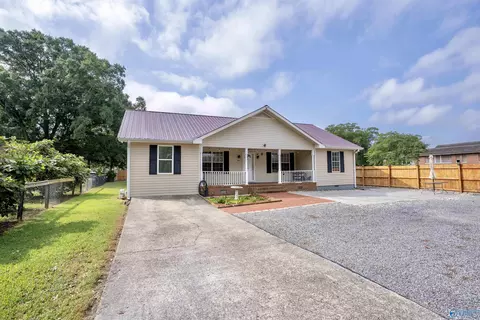 501 Royal Ave #1, Boaz, AL 35957
