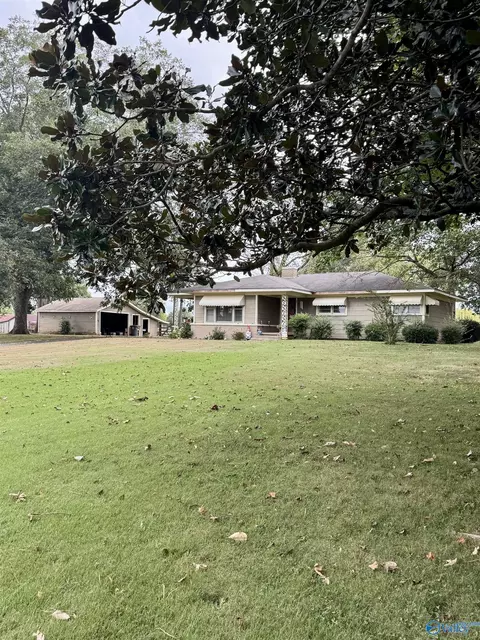 7441 County Road 23, Mount Hope, AL 35651