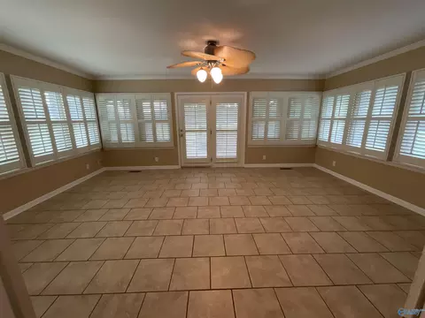Living - 935 Apollo Rd, Arab, AL 35016 photo 5 of 5