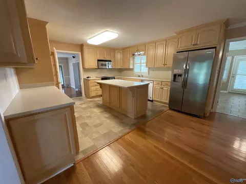 Kitchen - 935 Apollo Rd, Arab, AL 35016 photo 1 of 2