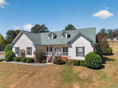 4498 Indian Hills Dr, Southside, AL 35907