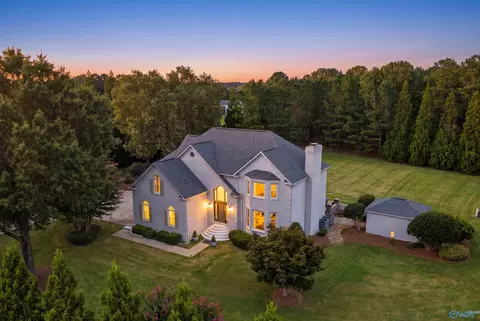 805 Fairway Rd, Fort Payne, AL 35967