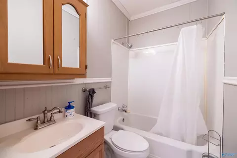 Bath - 10535 Highway 269, Parrish, AL 35580 photo 2 of 3