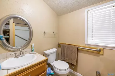 Bath - 10535 Highway 269, Parrish, AL 35580 photo 1 of 3