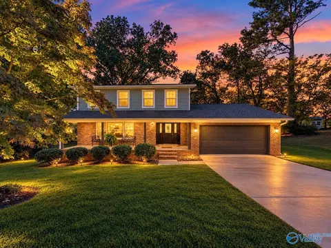 3012 Edgewood Dr, Scottsboro, AL 35769