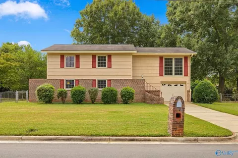 212 Cumberland Dr, Huntsville, AL 35803