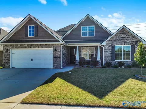2116 Brandon Dr, Cullman, AL 35058