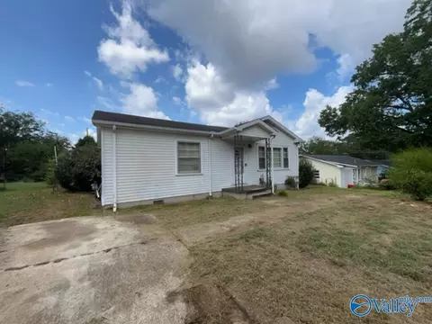 409 Allen Dr, Sylacauga, AL 35150