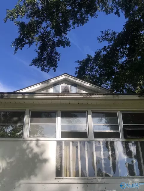 1003 S Broad St, Albertville, AL 35950