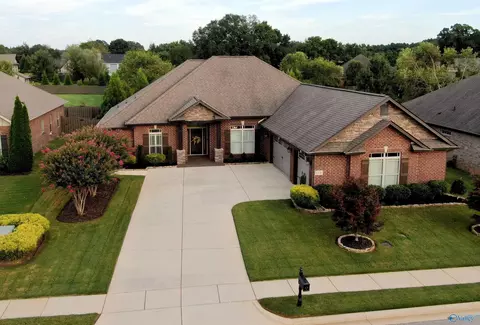 116 Walnut Cove Blvd, Huntsville, AL 35824