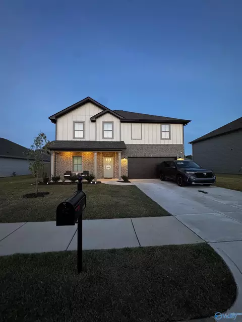 12406 Bartow Ln, Athens, AL 35613