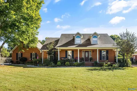 217 Wildflower Ct, Huntsville, AL 35811