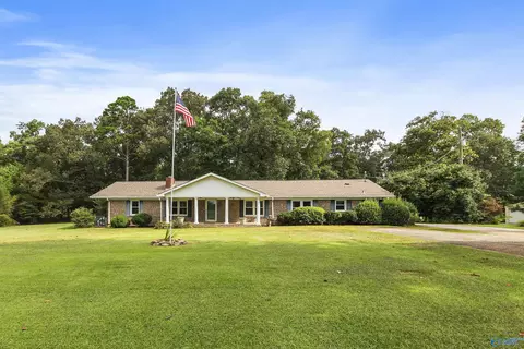 247 Willow Tree Ln, Union Grove, AL 35175