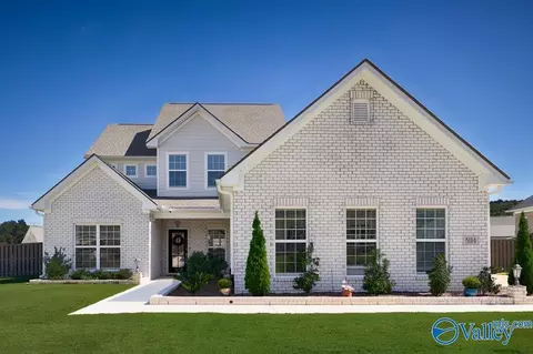 8114 Goose Ridge Dr, Owens Cross Roads, AL 35763
