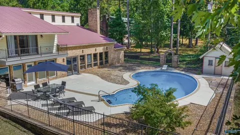 48 Elizabeth Dr, Fort Payne, AL 35967
