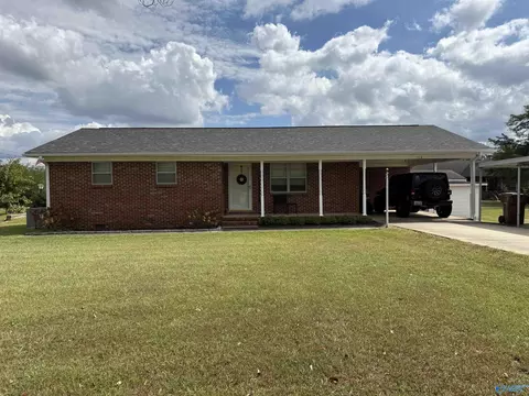 106 Sanders Rd, Hartselle, AL 35640
