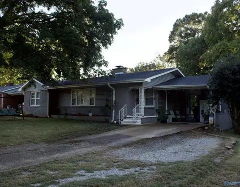2349 Mcburney Dr, Florence, AL 35630