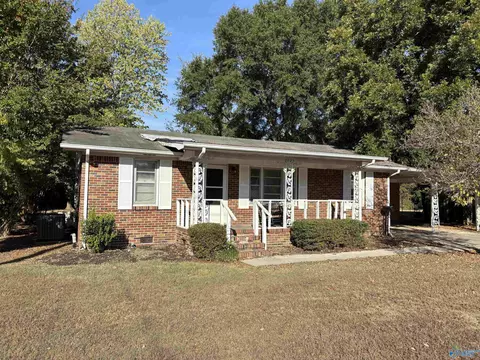 2025 Cleveland Ave, Decatur, AL 35601
