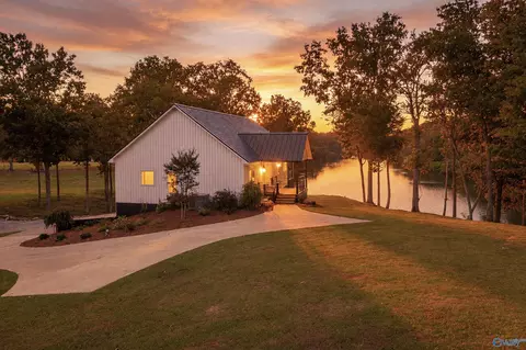 1218 Fitts Ferry Rd, Gadsden, AL 35901