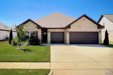 114 Headen Ln, Huntsville, AL 35811