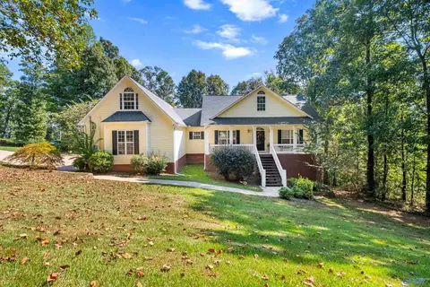 5421 Mountain Top Dr, Southside, AL 35907
