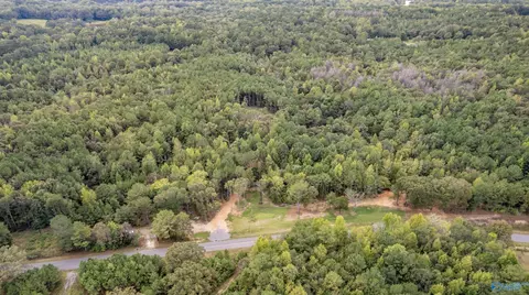 1734 Woods Bend Rd, Ragland, AL 35131