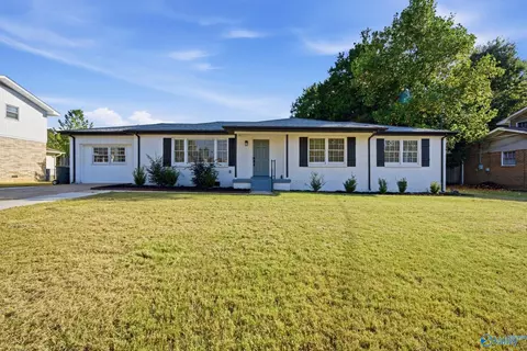 307 Meadowbrook Dr, Huntsville, AL 35803