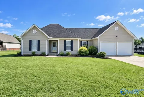 534 E Henderson Rd, Boaz, AL 35957