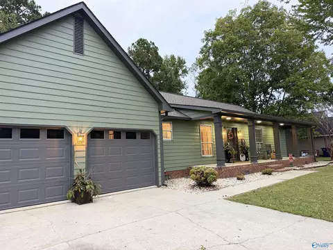 Exterior - 1807 Apache Dr, Albertville, AL 35950 photo 2 of 2