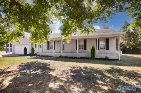 101 Jay Dr, Madison, AL 35758