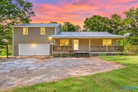529 Turner Ln, Gadsden, AL 35904
