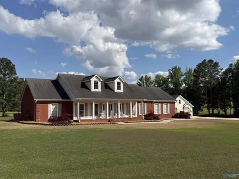 768 Celia Dr, Hartselle, AL 35640