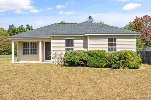 2077 Ready Section Rd, Toney, AL 35773