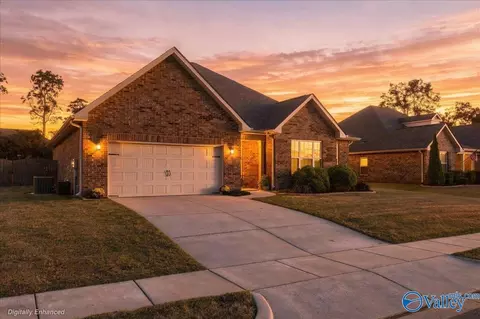 121 Berry Farm Rd, Meridianville, AL 35759