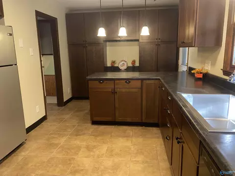 Kitchen - 6108 County Road 222, Trinity, AL 35673 photo 2 of 3
