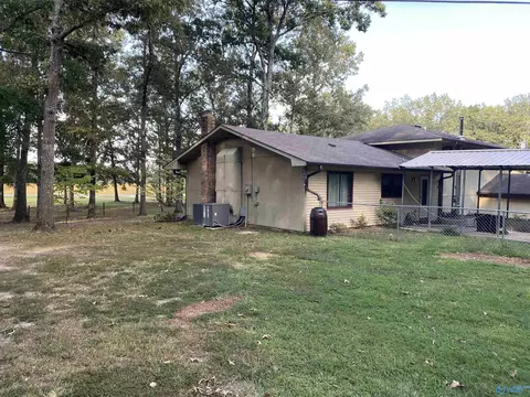 Exterior - 6108 County Road 222, Trinity, AL 35673 photo 5 of 8