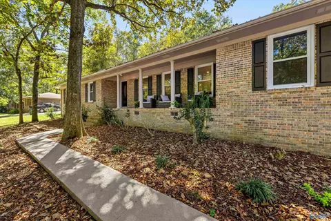 172 Hughes Cir, Laceys Spring, AL 35754