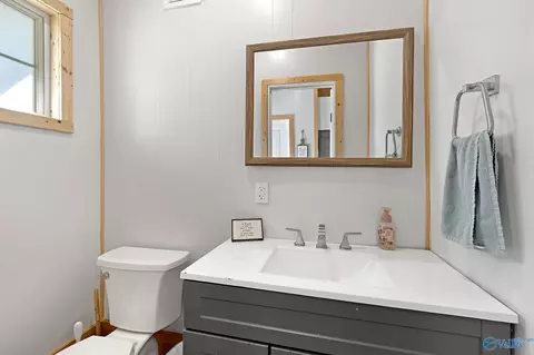 Bath - 331 Ayers Cir, Grant, AL 35747 photo 3 of 3