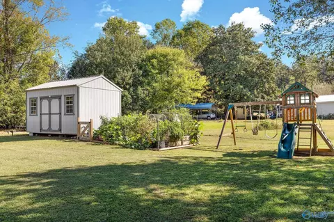 Exterior - 331 Ayers Cir, Grant, AL 35747 photo 5 of 8