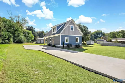 Exterior - 331 Ayers Cir, Grant, AL 35747 photo 8 of 8