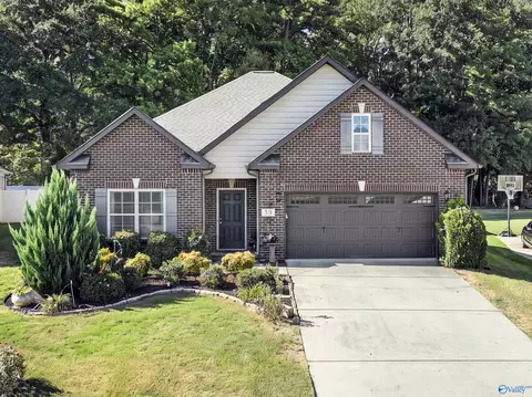 59 Churchill Ter, Decatur, AL 35603