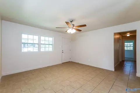 Living - 704 Thornton Ct, Mobile, AL 36609 photo 1 of 3