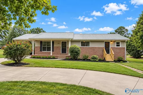 1607 Edward St, Hanceville, AL 35077