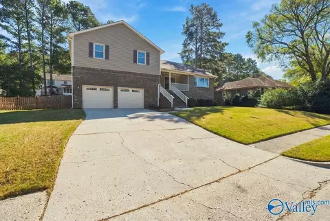 15021 Collier Dr, Huntsville, AL 35803